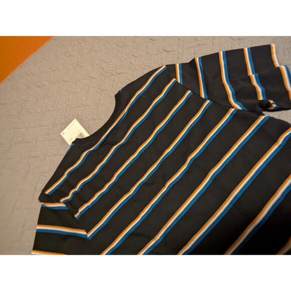 Nike Sportswear Club Stripe Embroidered Logo T-Shirt Tee Men's S DZ2985-011 - Picture 8 of 9